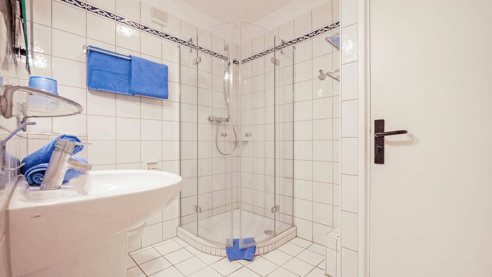 Three-Bedroom Apartment Easy access,1599658878:JPEG
