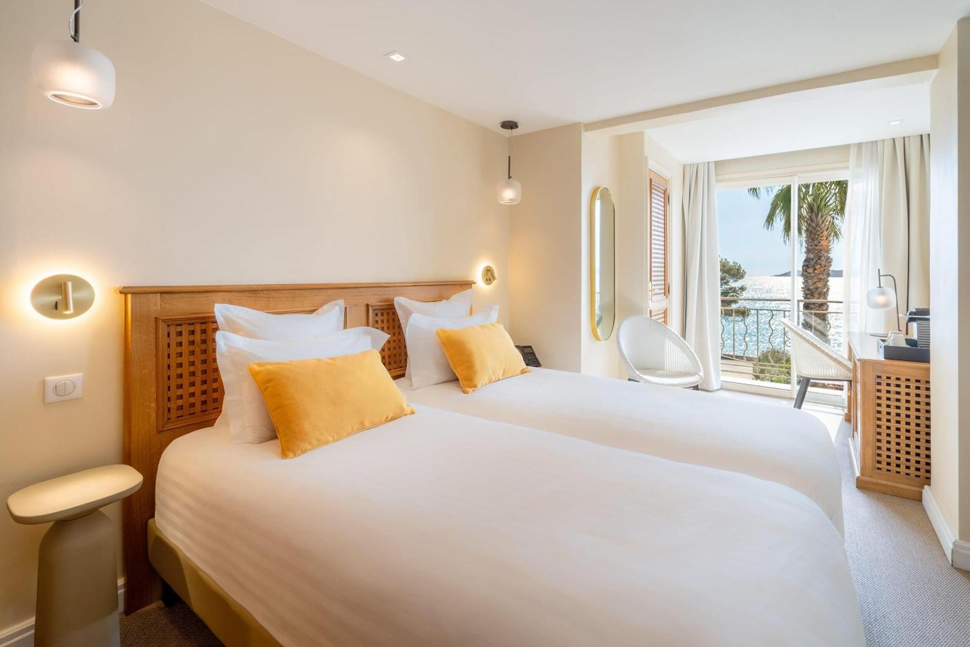 Classic Twin Room Sea View