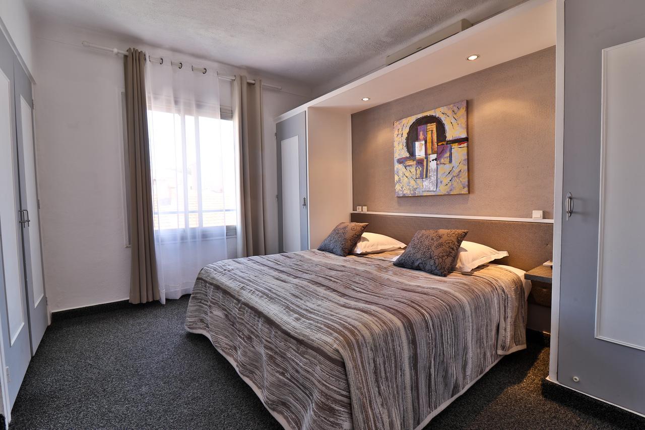 Chambre Supérieure sans Balcon (2 Adultes + 2 Enfants) - 2e Étage